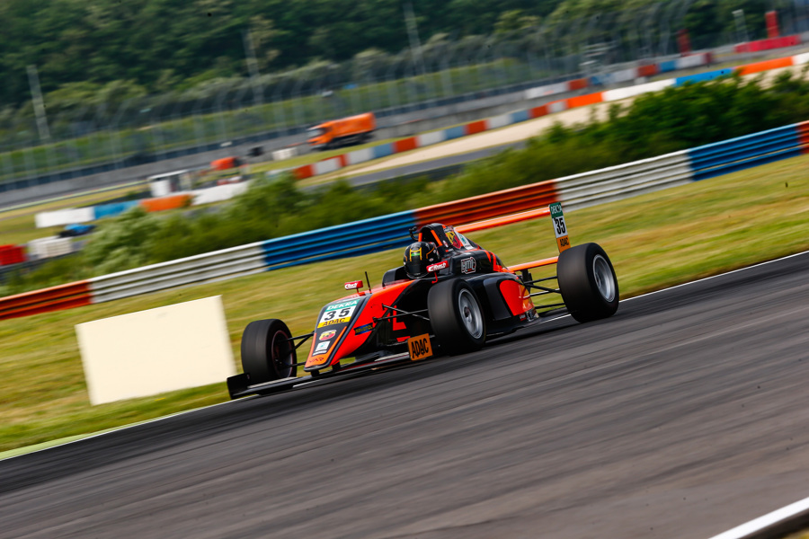 Encouraging team performance at the Lausitzring