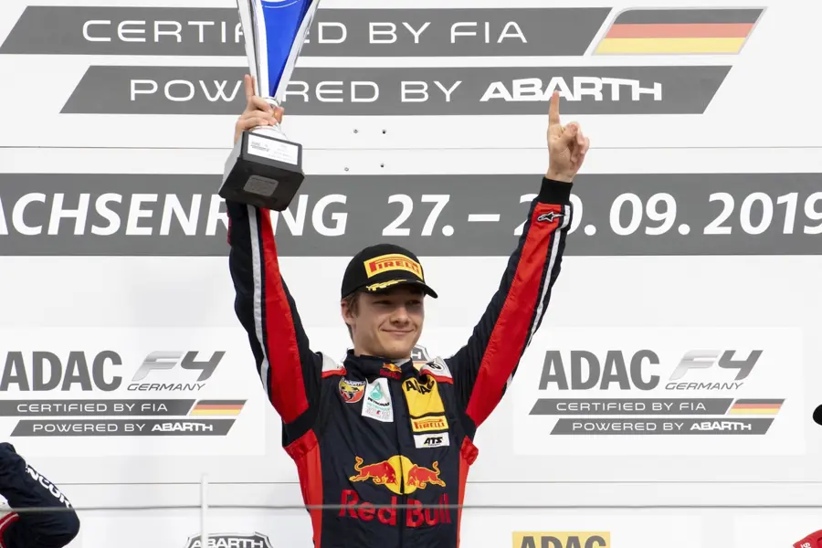 Thriller in German F4 brings VAR two vice championships