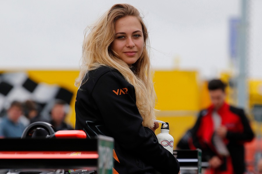 VAR enters the FIA FR European Championship with Sophia Flörsch