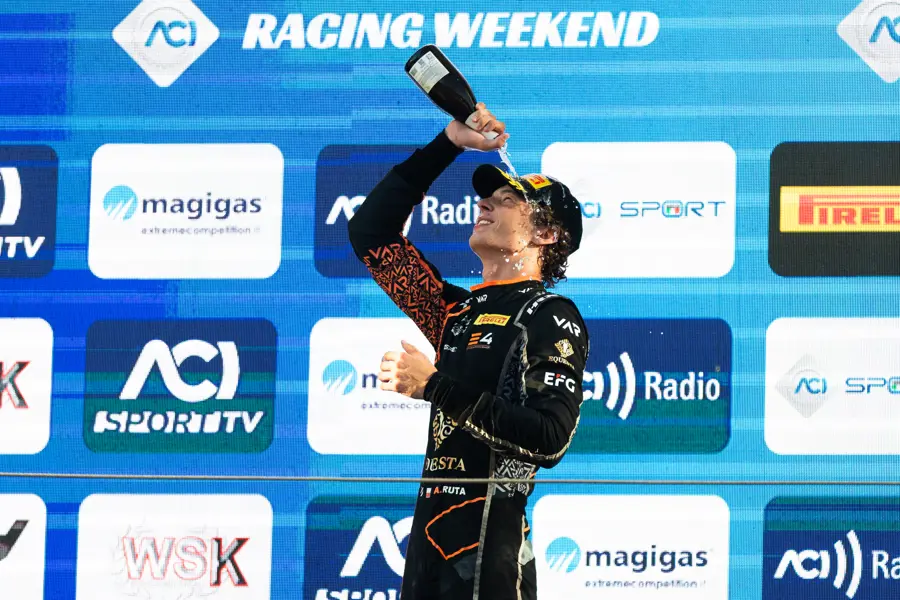 Double podium and consistent top‑five results