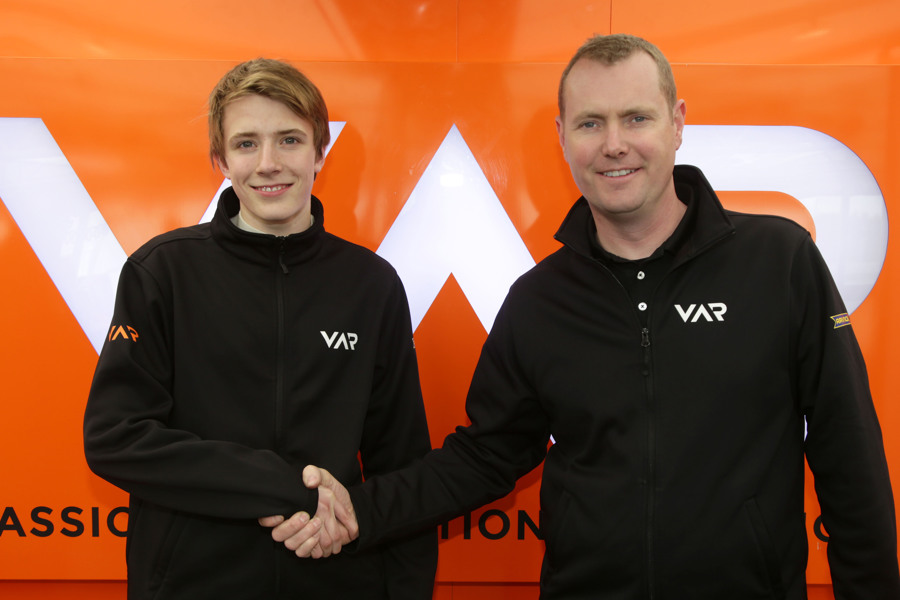 Frederik Vesti to race for VAR in ADAC F-4 Championship