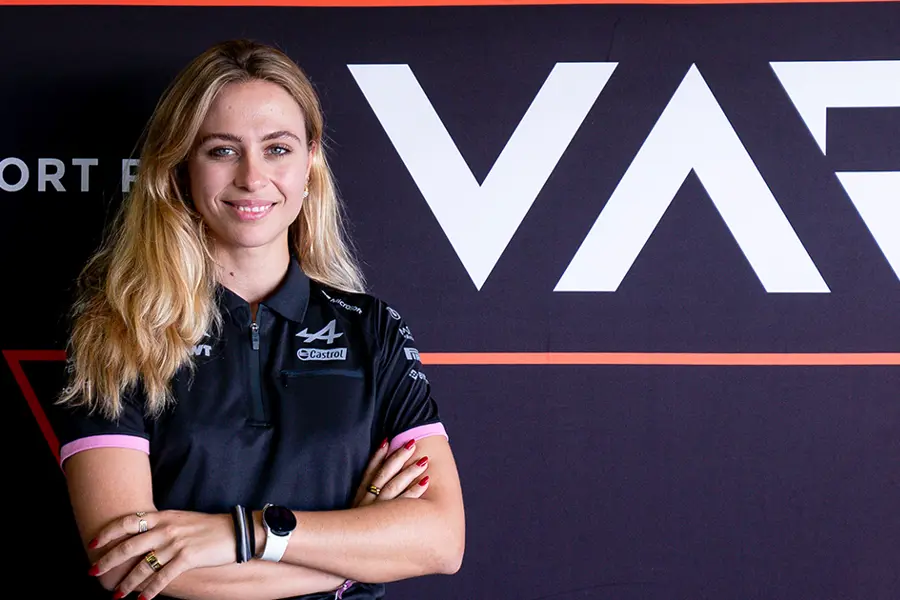 Sophia Flörsch returns to Van Amersfoort Racing for the 2024 FIA Formula 3 Championship