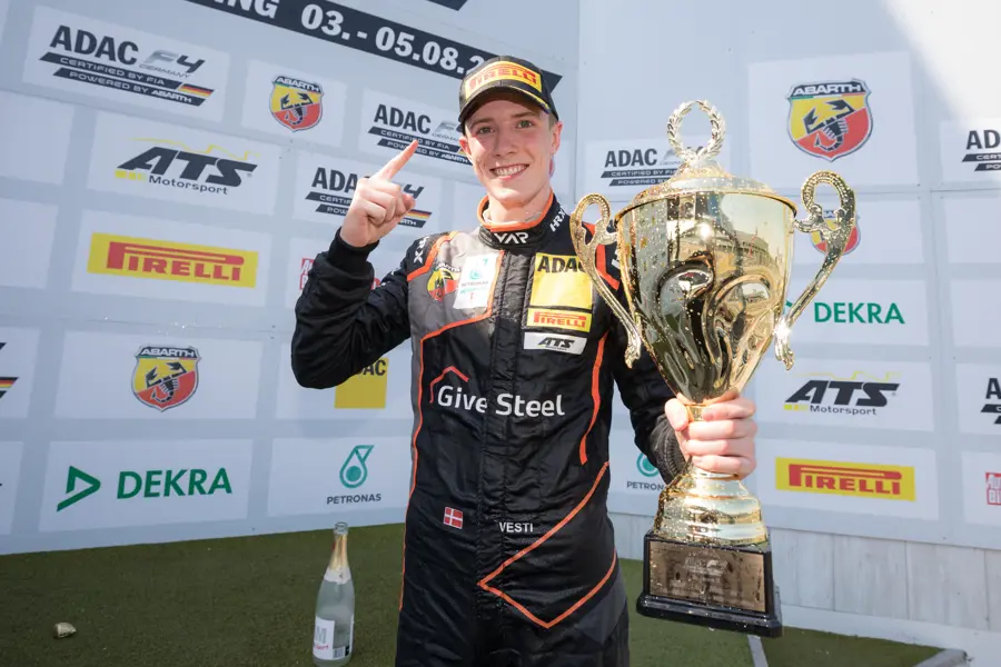Fifth victory of the season at a very hot Nürburgring