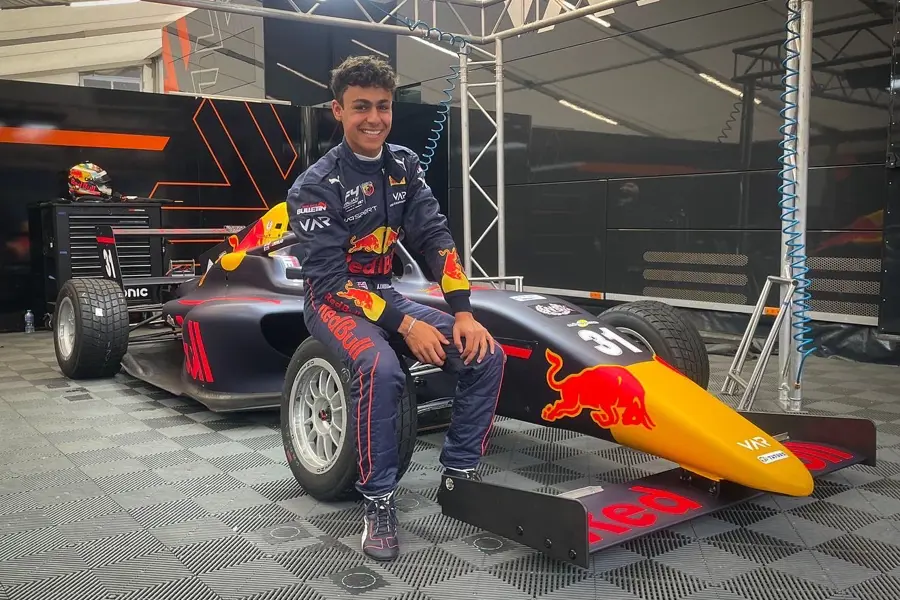 VAR announces Red Bull Junior Arvid Lindblad